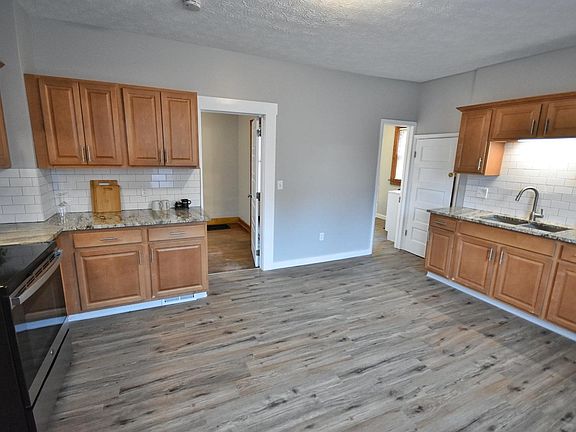 4th image of 3634 E 55th St #1