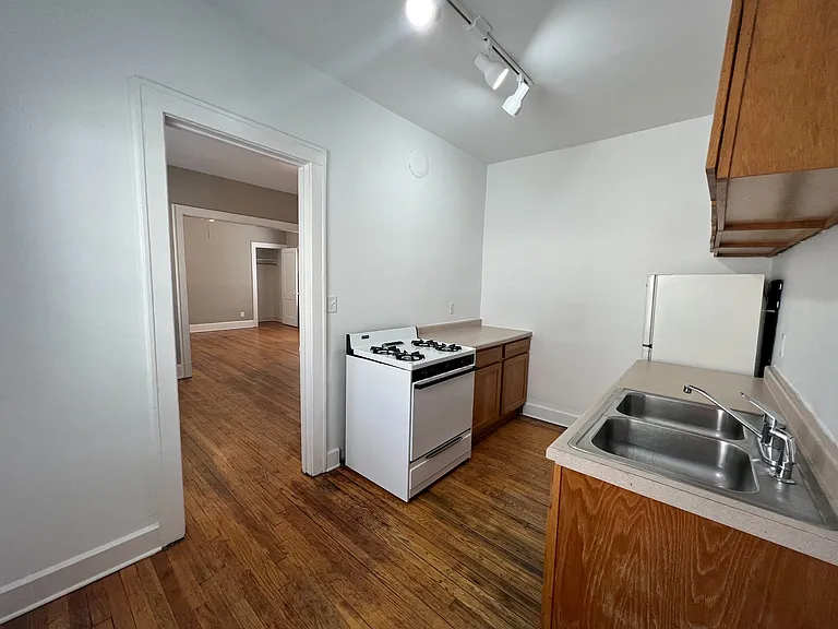 Stevens Square Apartments — Photo 111