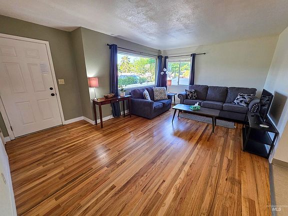 4th image of 408 16th Ave