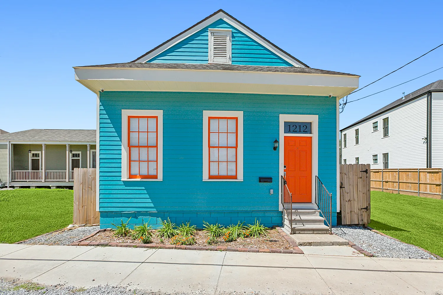 Columbus St, New Orleans — Photo 2