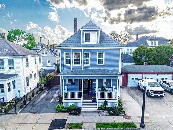 3rd image of 271 Reed St