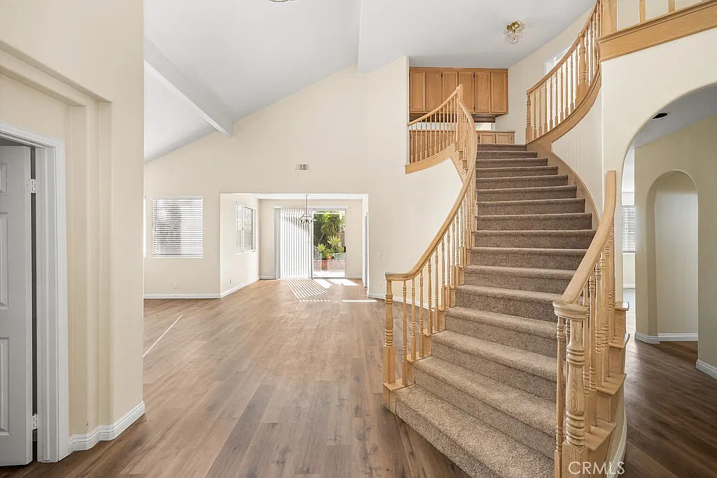 4 bed, 3.5 bath, 3038 sqft, $5,650 — Photo 2