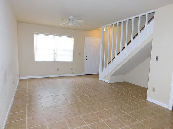 5th image of 5320 NW 20th Ct APT D