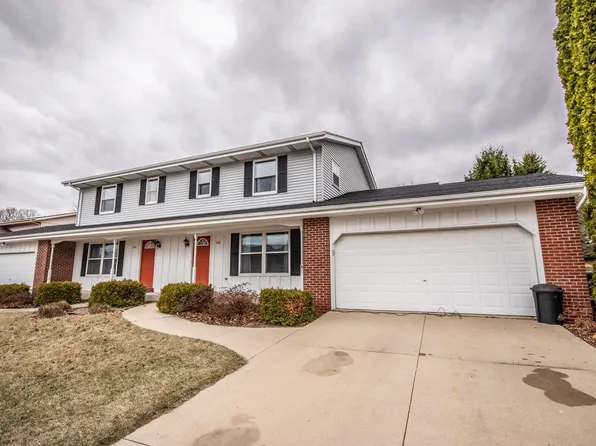 133 Martin DRIVE #135, Port Washington, WI 53074