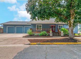 2802 Elysium Ave, Eugene, OR 97401