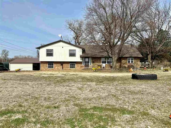 3601 W Hubbard Rd, Ponca City, OK 74601