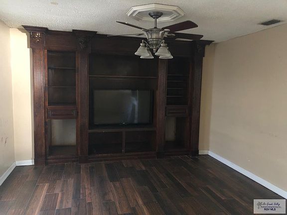 5th image of 1822 E 29th St
