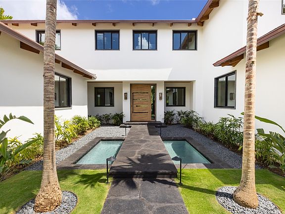 2nd image of 4561 Aukai Ave