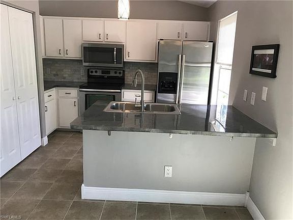 2nd image of 2737 NE 4th Ave