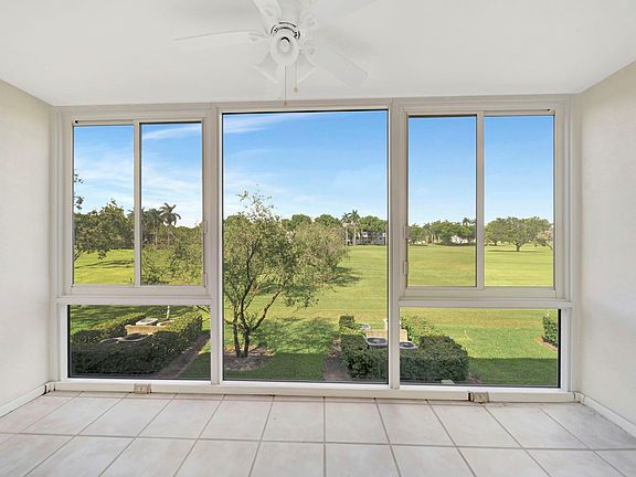 3rd image of 701 SW 128th Avenue #208F
