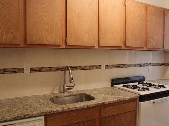 2nd image of 615 W 186th St APT 4F
