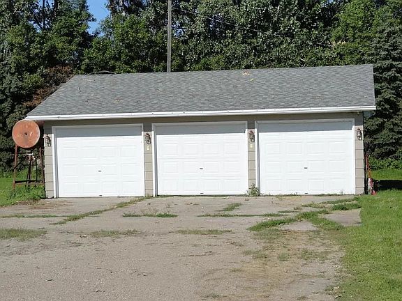 3rd image of 451-1 33rd St NE