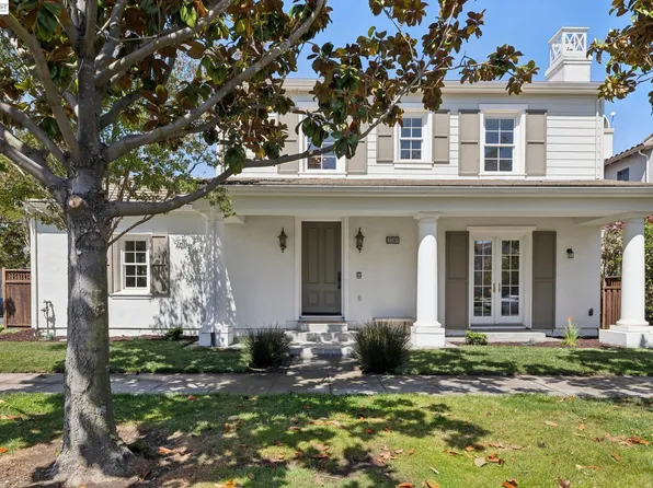2361 Coral Sea St, Alameda, CA 94501