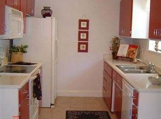 145 Kellogg St, Gold Hill, OR 97525