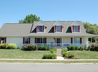 1601 Sumac Ln, Springfield, IL 62712