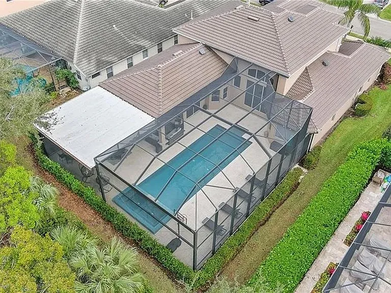 19396 La Serena Dr — Photo 3