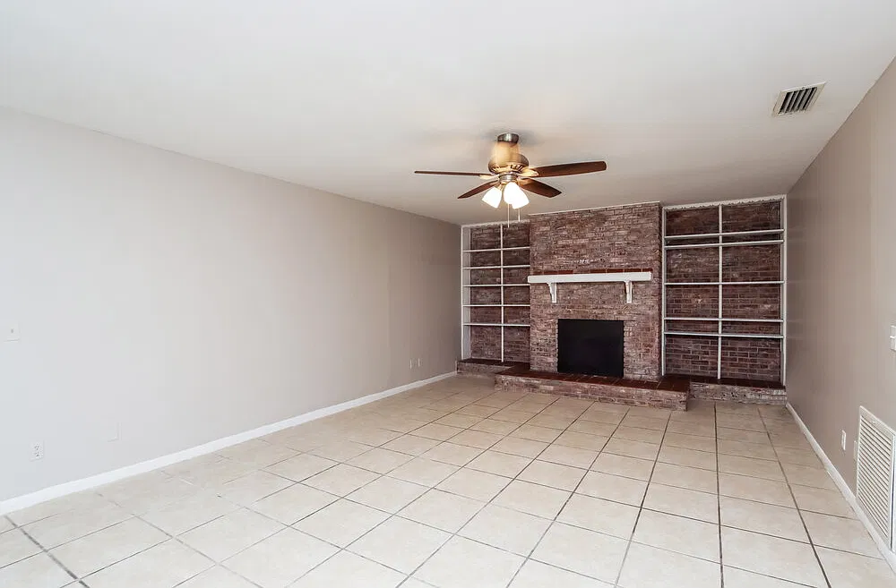 2 bed, 2.0 bath, 1401 sqft, $2,580 — Photo 4
