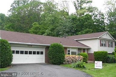 1st image of 12138 Folkstone Dr