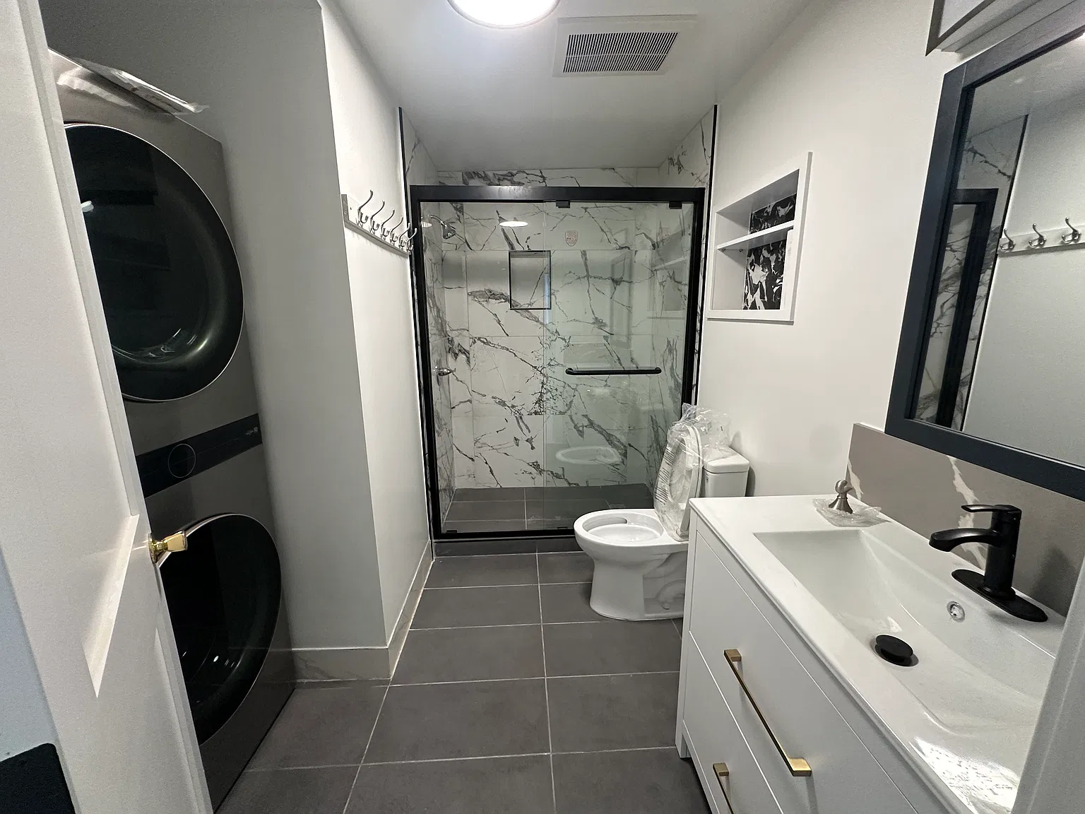 2 bed, 1100 sqft, $4,000 — Photo 2
