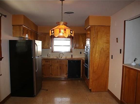 2nd image of 4611 Charlene Dr #0
