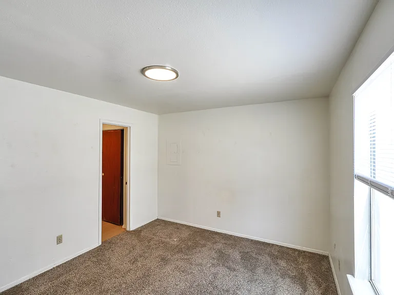 Branson Apartments — Photo 27