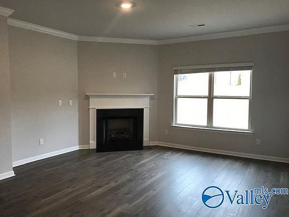 3rd image of 14305 Leadenhall Ln