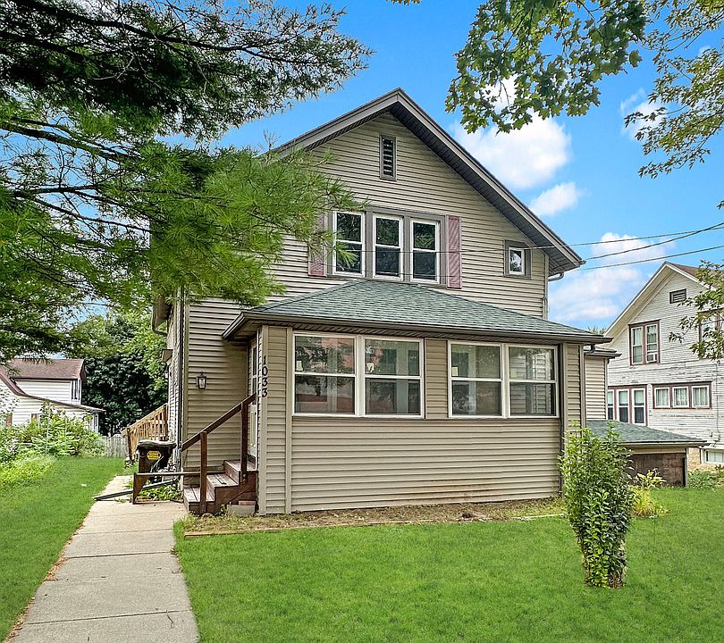 1033 W Lincoln Blvd, Freeport, IL 61032 Zillow