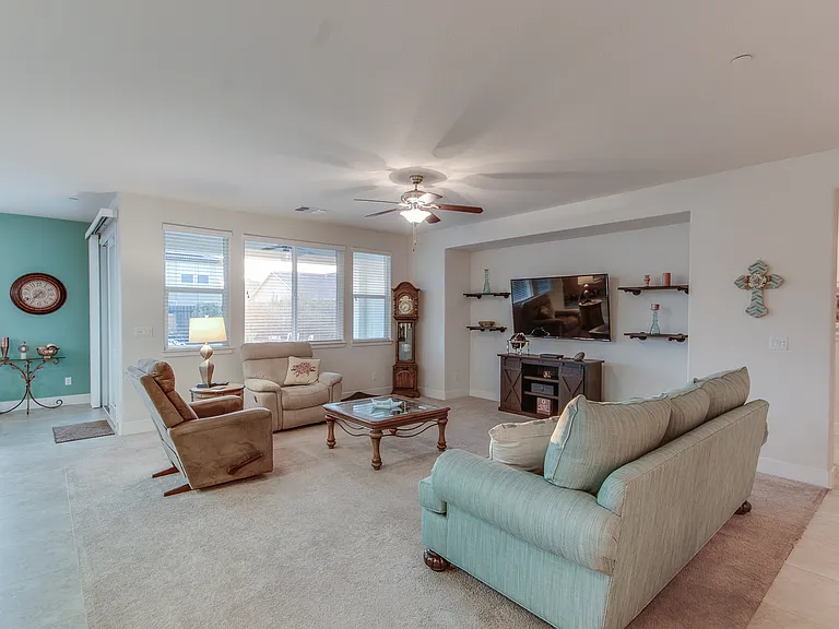 6079 E Ramona Way — Photo 7