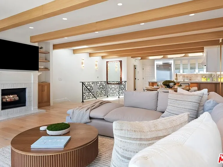 11874 Beach Club Way — Photo 14
