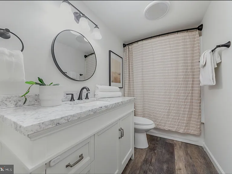 1239 Willow Rd — Photo 16
