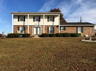 2592 Hickory Creek Rd, Du Bois, IL 62831