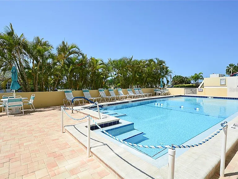851 Bayway Blvd #905 — Photo 9