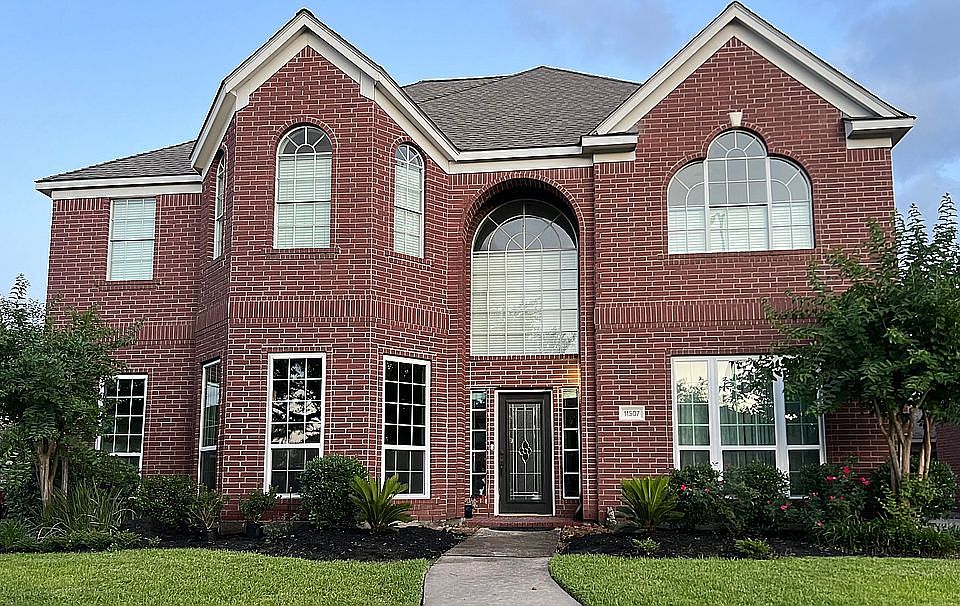 1st image of 11507 Canyon Woods Dr