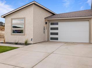 3332 S Nelson St, Kennewick, WA
