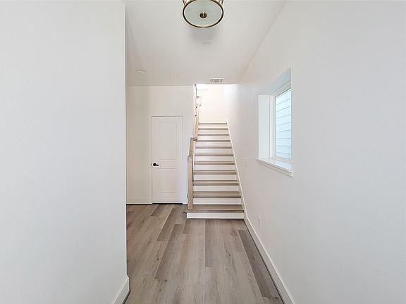 5th image of 7705 Earl Rudder Way