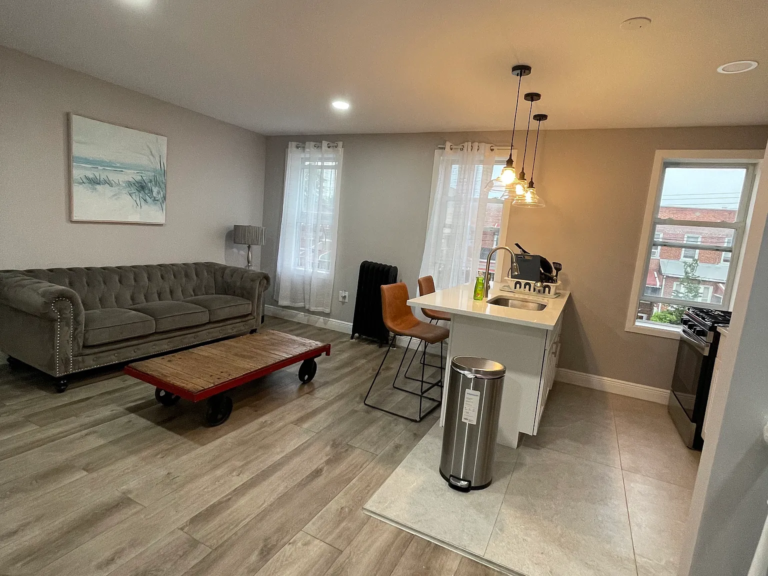 2 bed, 600 sqft, $1,400 — Photo 3