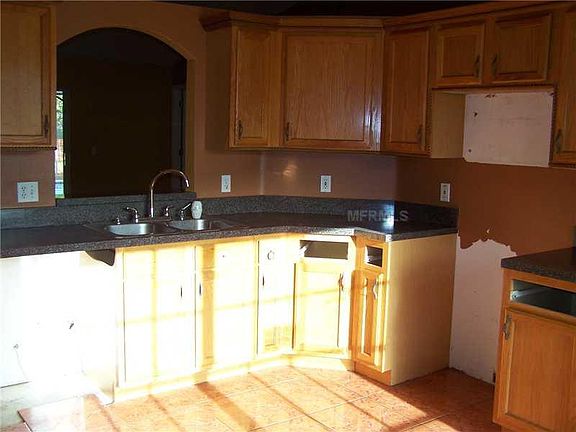 2nd image of 578 Geraldine Dr