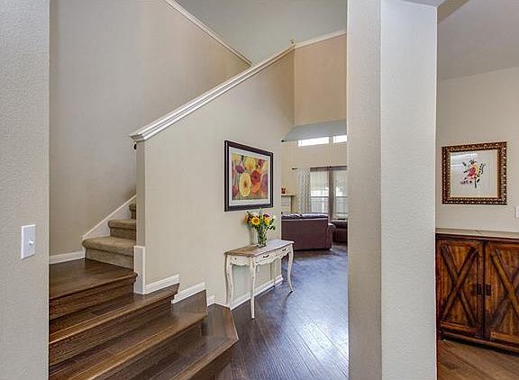 4th image of 805 Darkwoods Ct