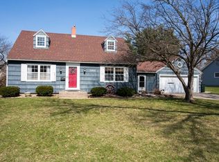 305 Midlothian Blvd, Waterloo, IA 50701