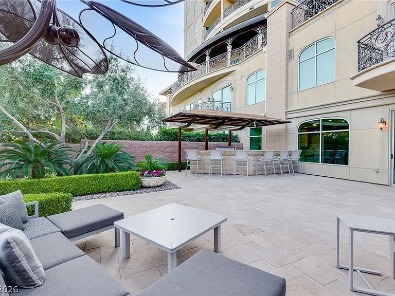 9101 Alta Dr #1 — Photo 30