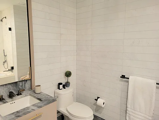 Rented by R New York | media 31