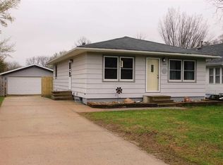 1519 Huntington Rd, Waterloo, IA 50701