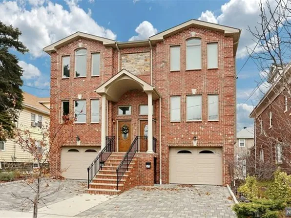 373 Greenmount Ave #373, Cliffside Park, NJ 07010