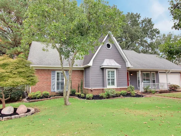 884 Heather Lake Dr, Collierville, TN 38017