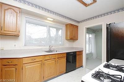 2nd image of 22465 Hilliard Blvd