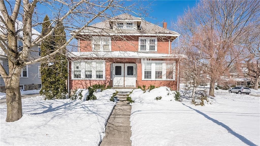 279 Winter St, Woonsocket, RI 02895 Zillow