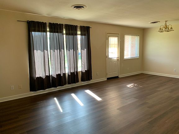 5th image of 37044 Carswell Ct