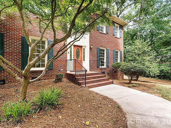 3rd image of 5321 Saddlewood Ln