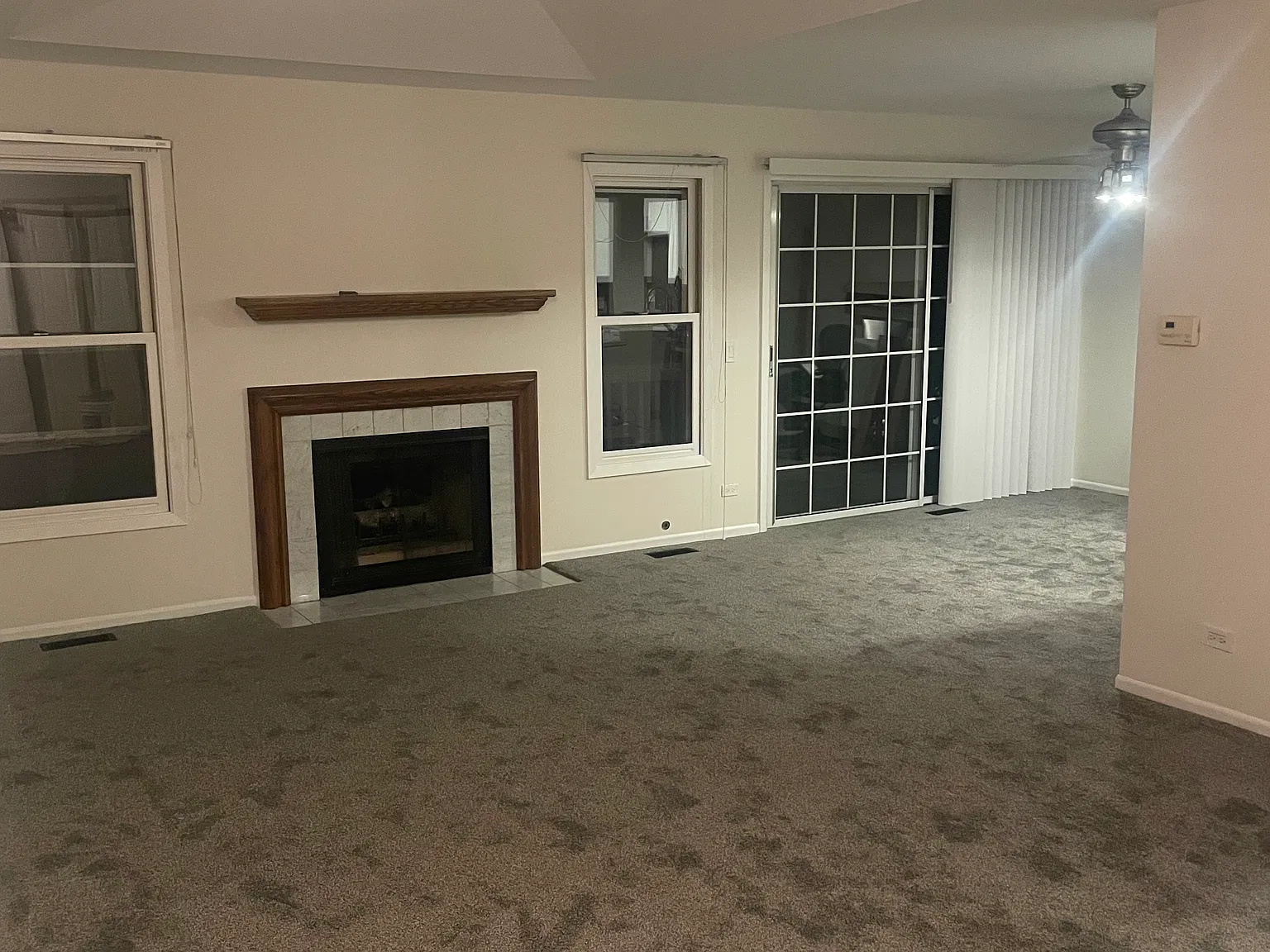 2 bed, 1095 sqft, $2,400 — Photo 3