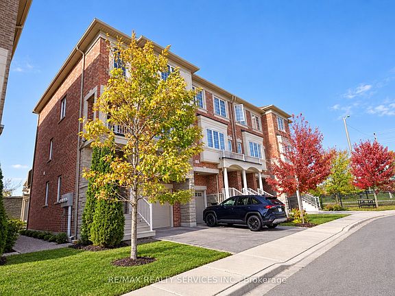 5th image of 12 Cedarland Rd #111